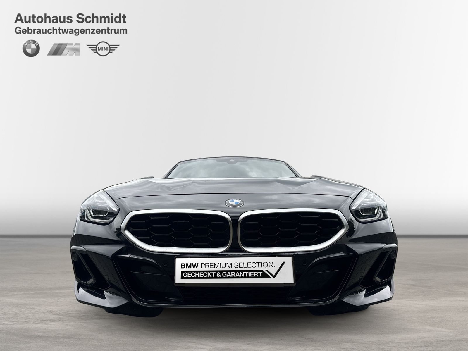 BMW Z4 2023 г. Чёрный, пробег 49702 км
