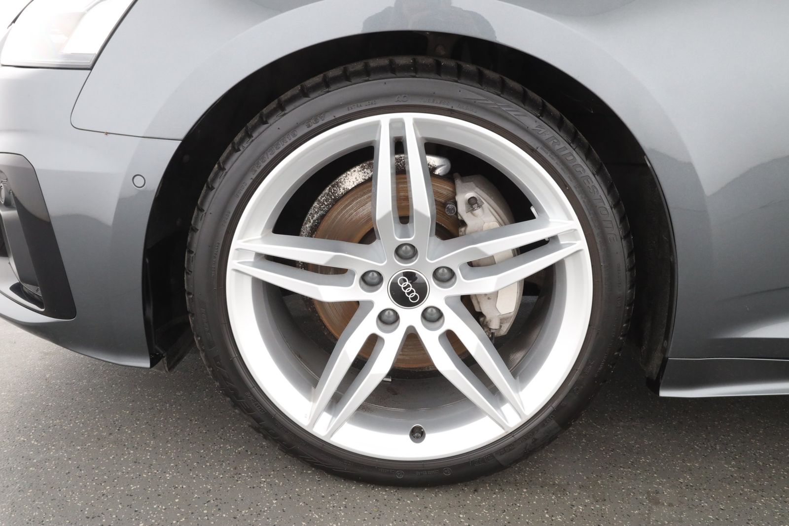 Audi A5 2022 г. Серый, пробег 59210 км