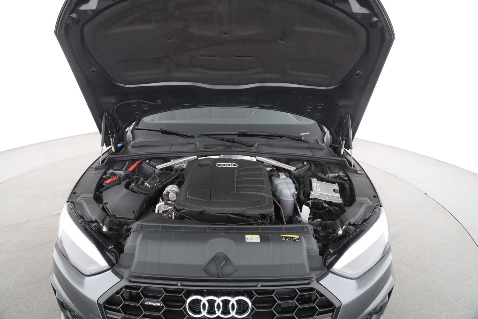 Audi A5 2022 г. Серый, пробег 59210 км