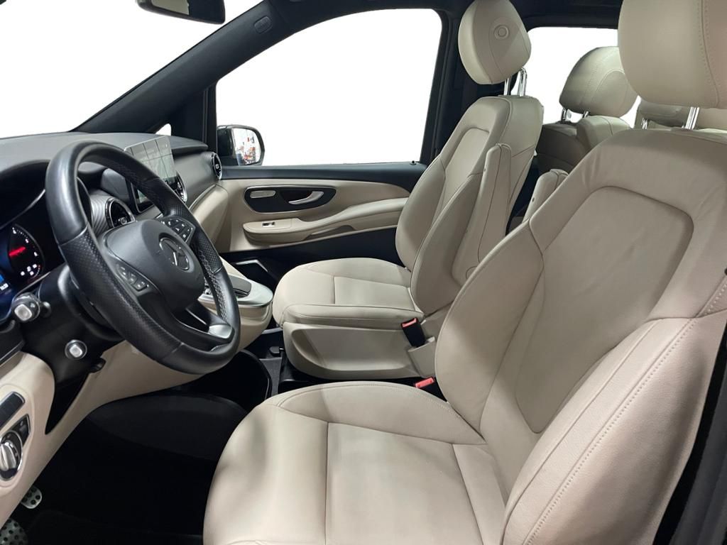 Mercedes-Benz V 300 2023 г. Чёрный, пробег 36000 км