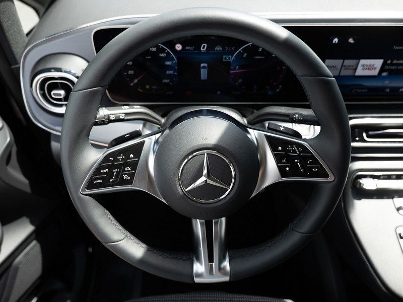 Mercedes-Benz V 250 2025 г. Серый, пробег 9950 км