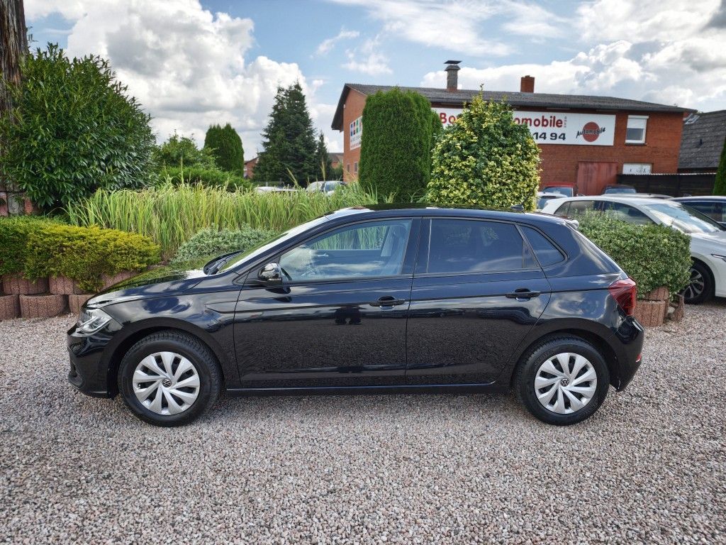 Volkswagen Polo 2023 г. Чёрный, пробег 50000 км