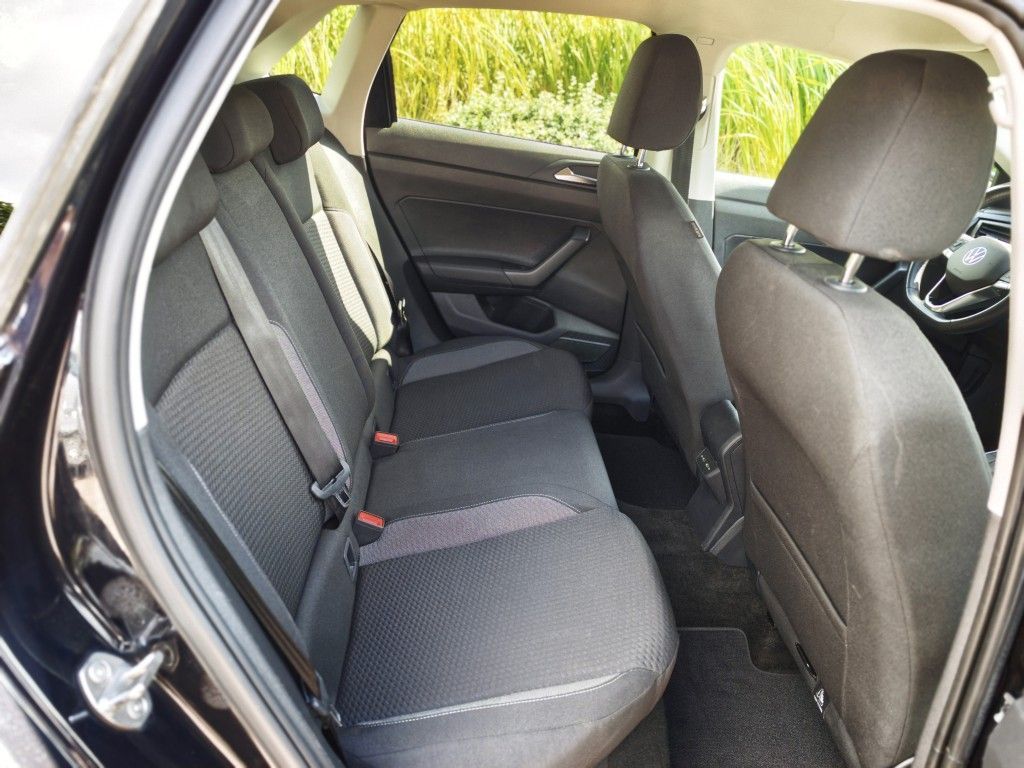Volkswagen Polo 2023 г. Чёрный, пробег 50000 км