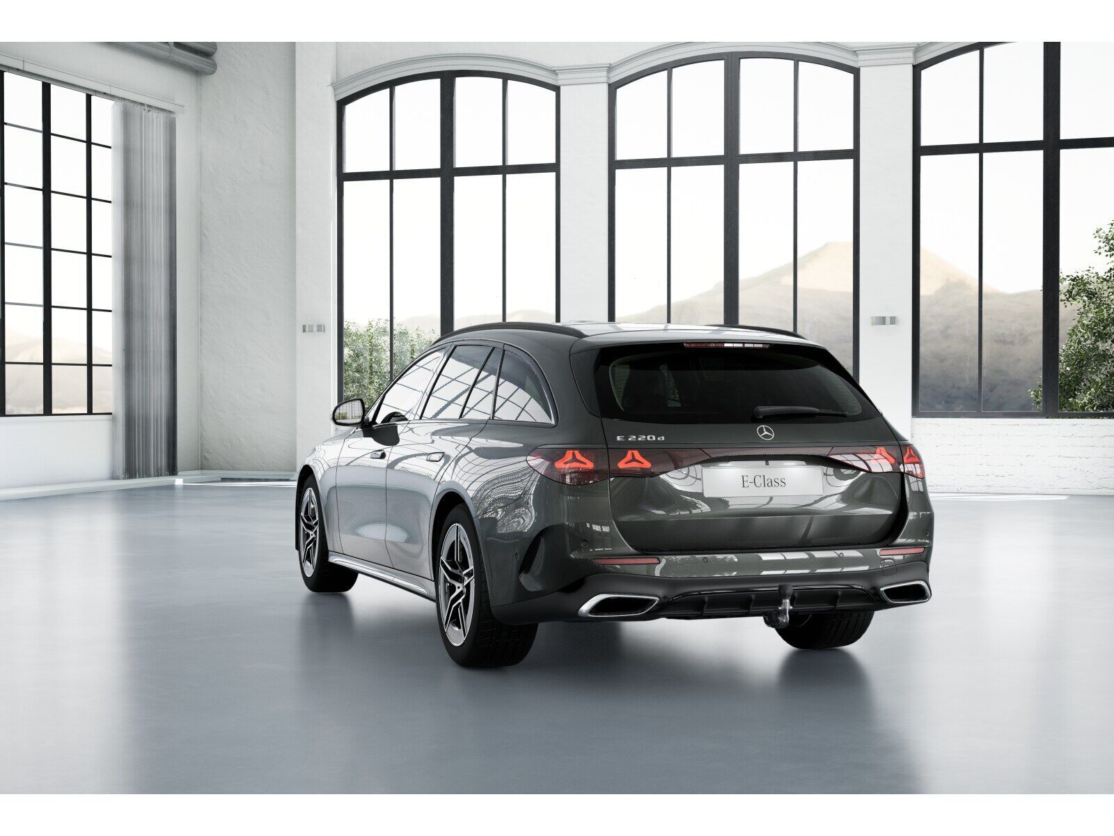 Mercedes-Benz E 220 2025 г. Серый, пробег 28604 км