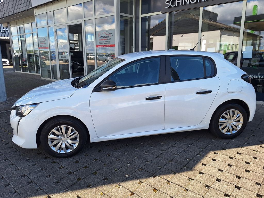 Peugeot 208 2022 г. Белый, пробег 55128 км