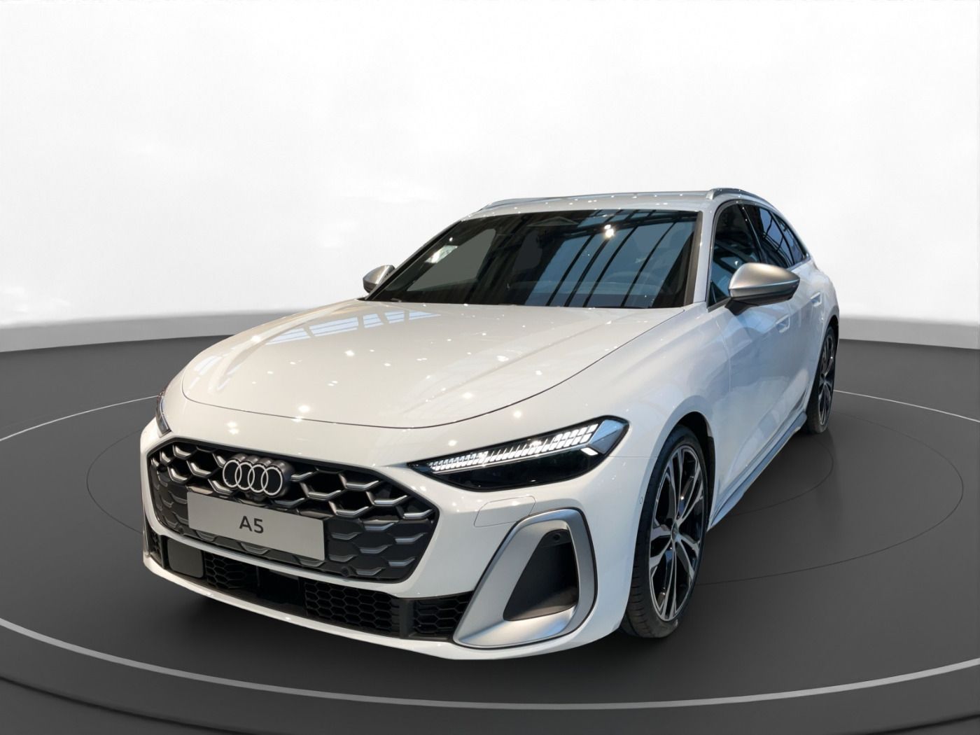 Audi S5 2025 г. Белый, пробег 19888 км