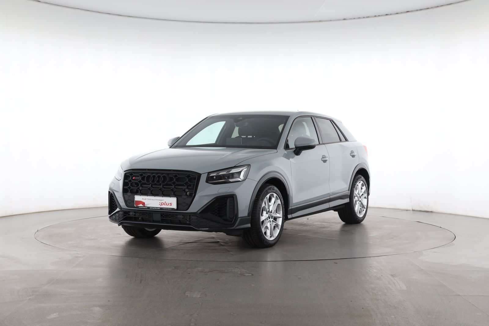 Audi SQ2 2025 г. Серый, пробег 7881 км