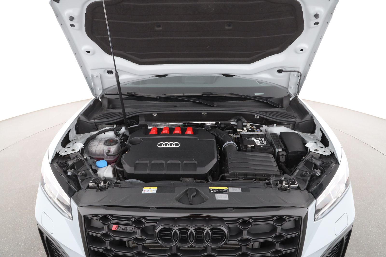 Audi SQ2 2025 г. Серый, пробег 7881 км