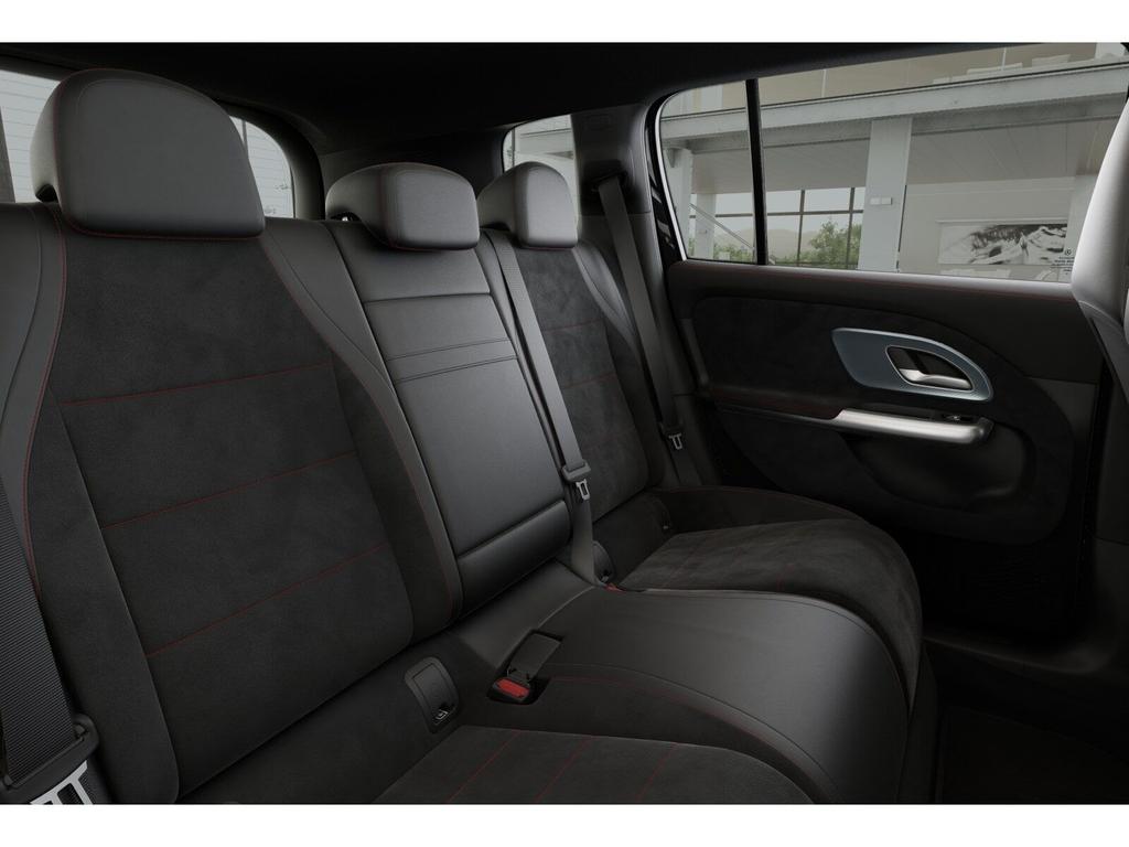 Mercedes-Benz GLB 200 2026 г. Чёрный, пробег 9999 км
