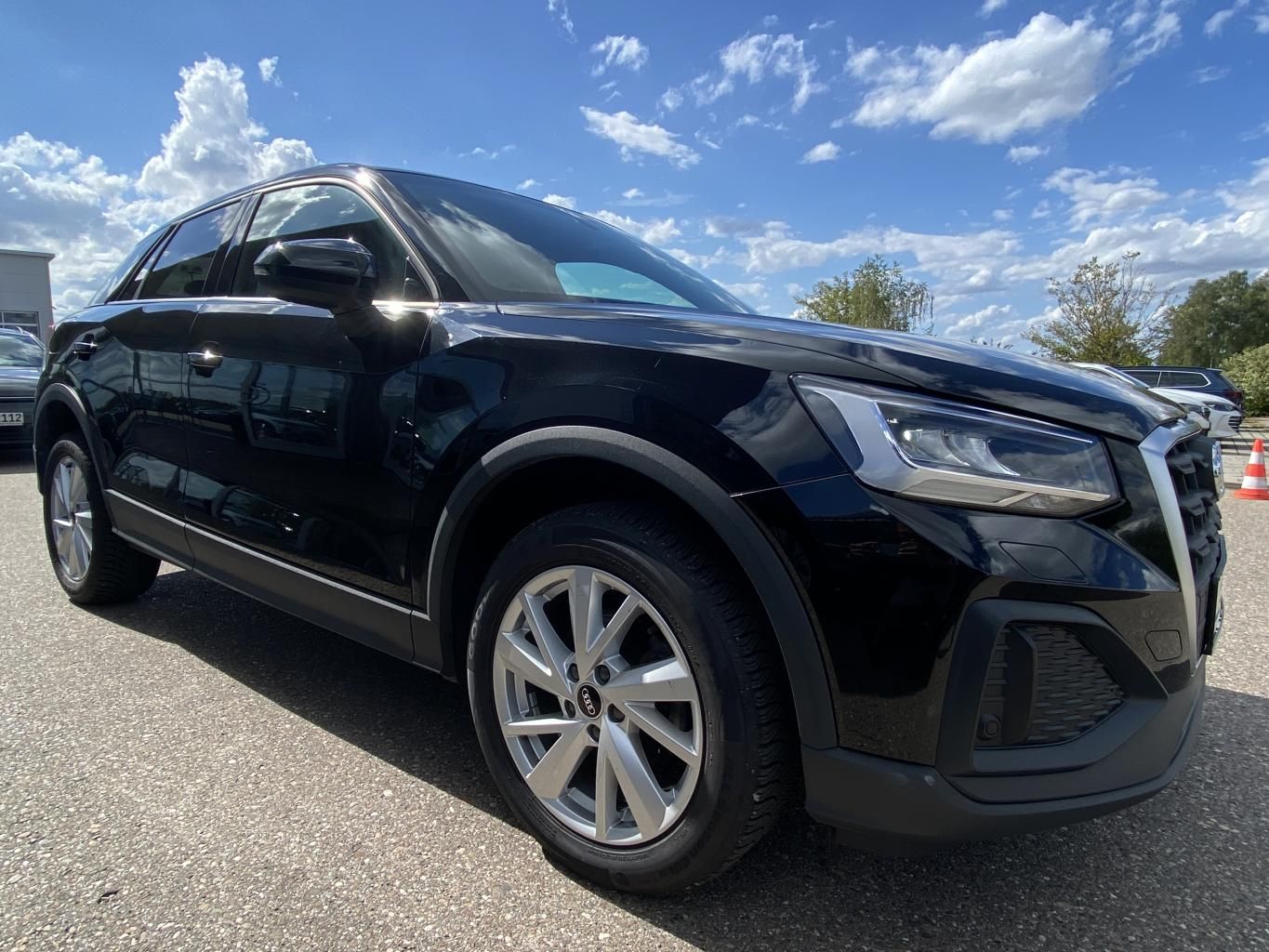 Audi Q2 2022 г. Чёрный, пробег 42296 км