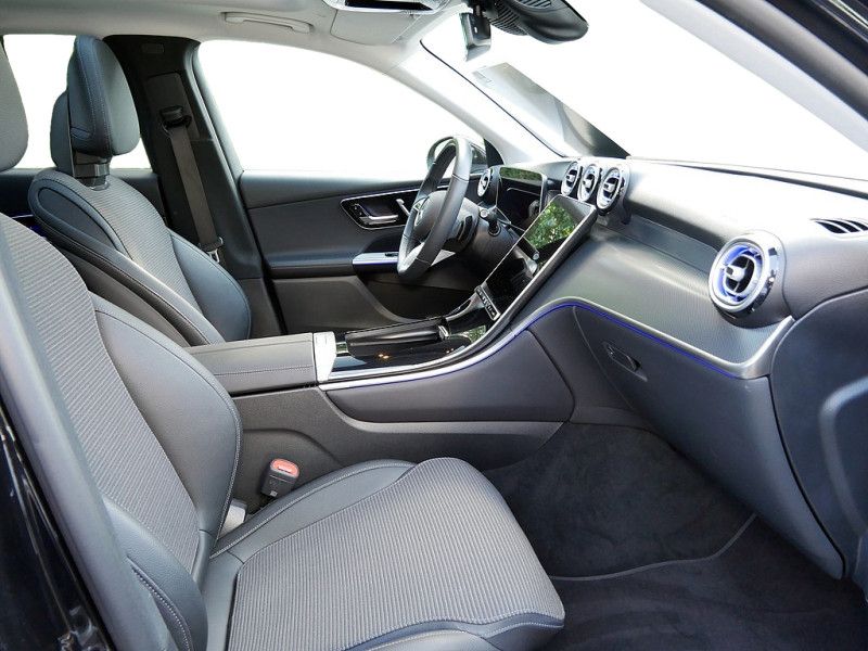 Mercedes-Benz GLC 220 2025 г. Чёрный, пробег 22244 км