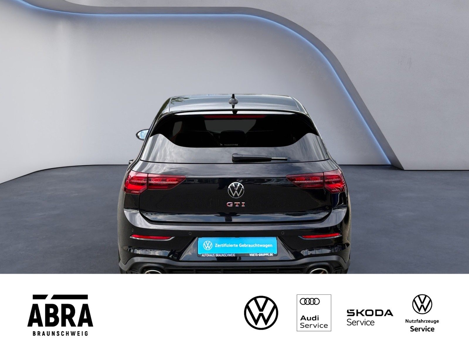 Volkswagen Golf 2023 г. Чёрный, пробег 39700 км