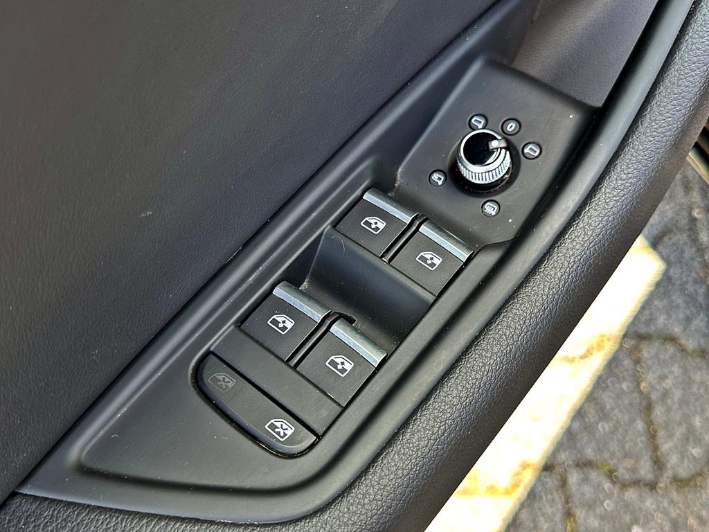 Audi A4 2025 г. Чёрный, пробег 17190 км