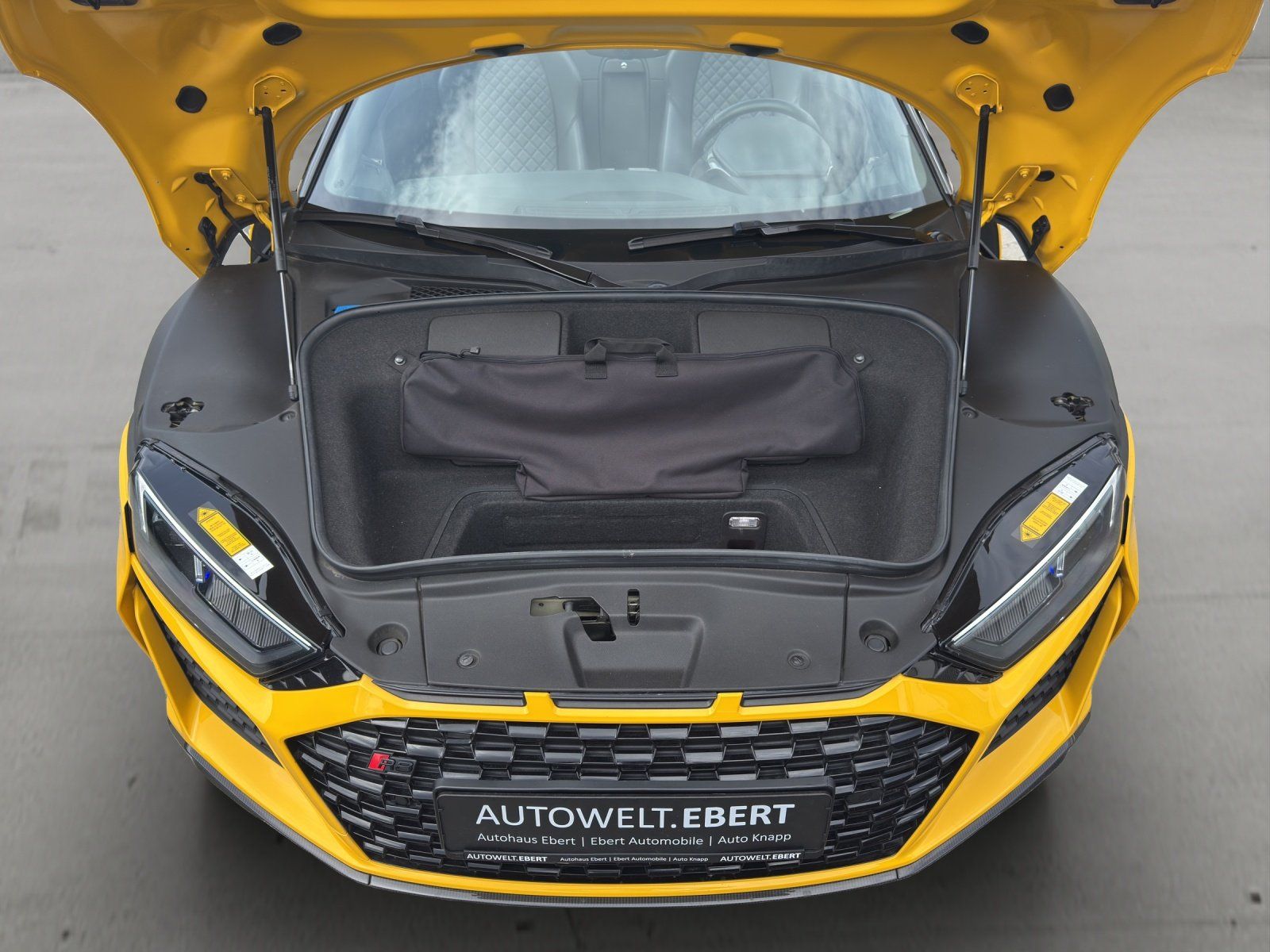 Audi R8 2021 г. Жёлтый, пробег 29065 км