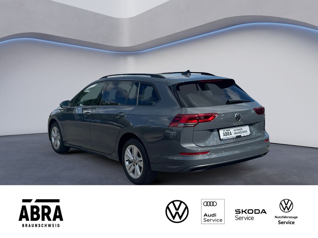Volkswagen Golf 2023 г. Серый, пробег 29600 км
