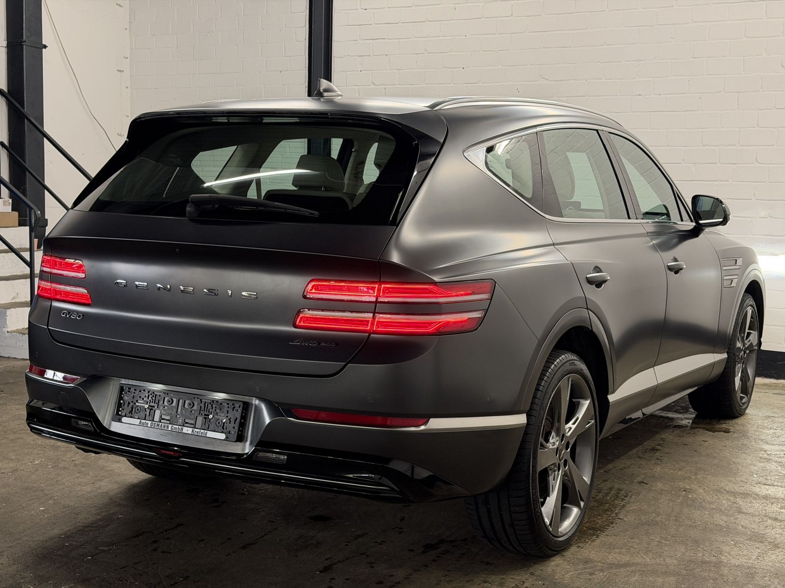 Genesis GV80 2022 г. Серый, пробег 59940 км