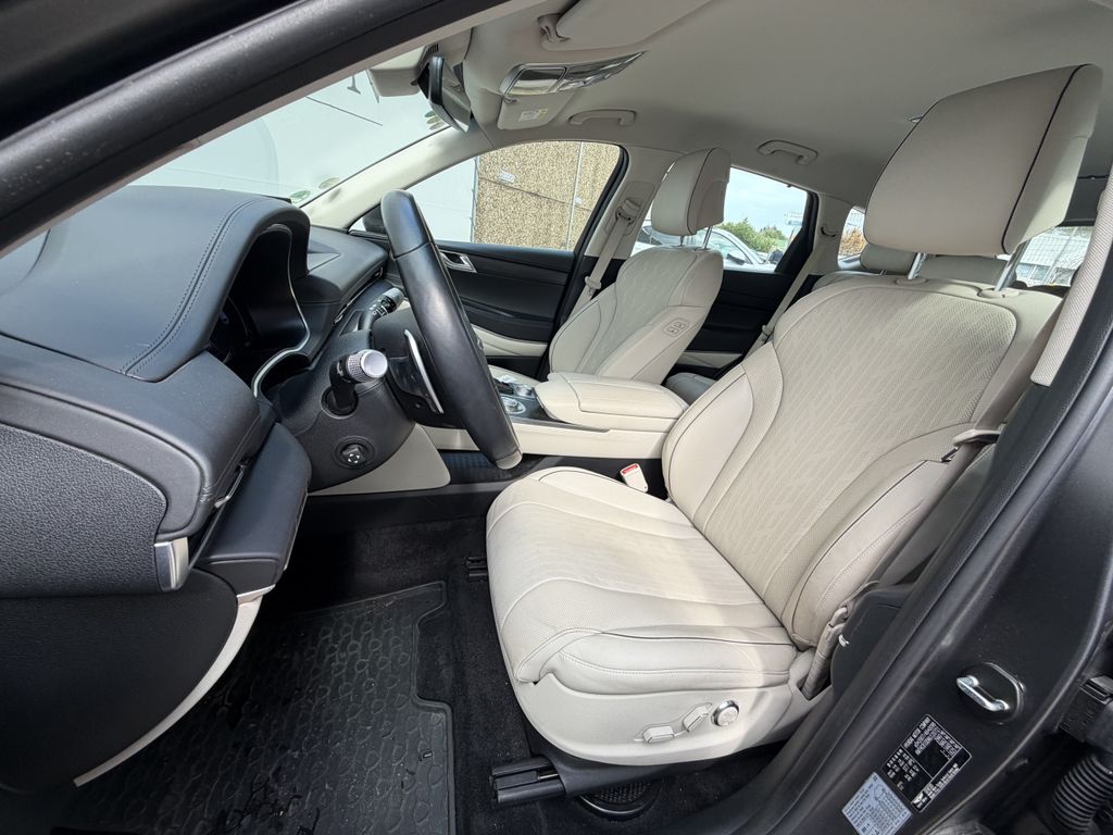 Genesis GV80 2022 г. Серый, пробег 59940 км