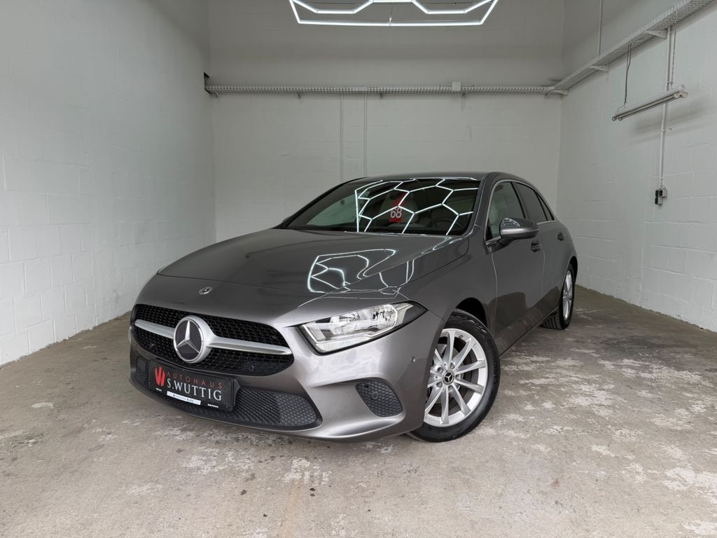 Mercedes-Benz A 180 2022 г. Серый, пробег 53000 км