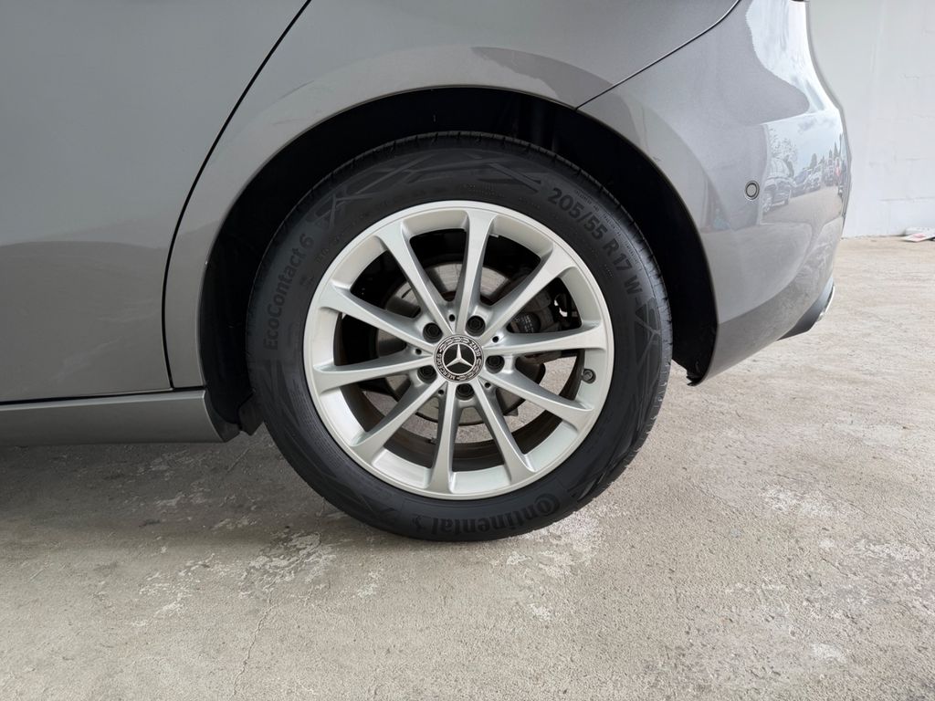Mercedes-Benz A 180 2022 г. Серый, пробег 53000 км
