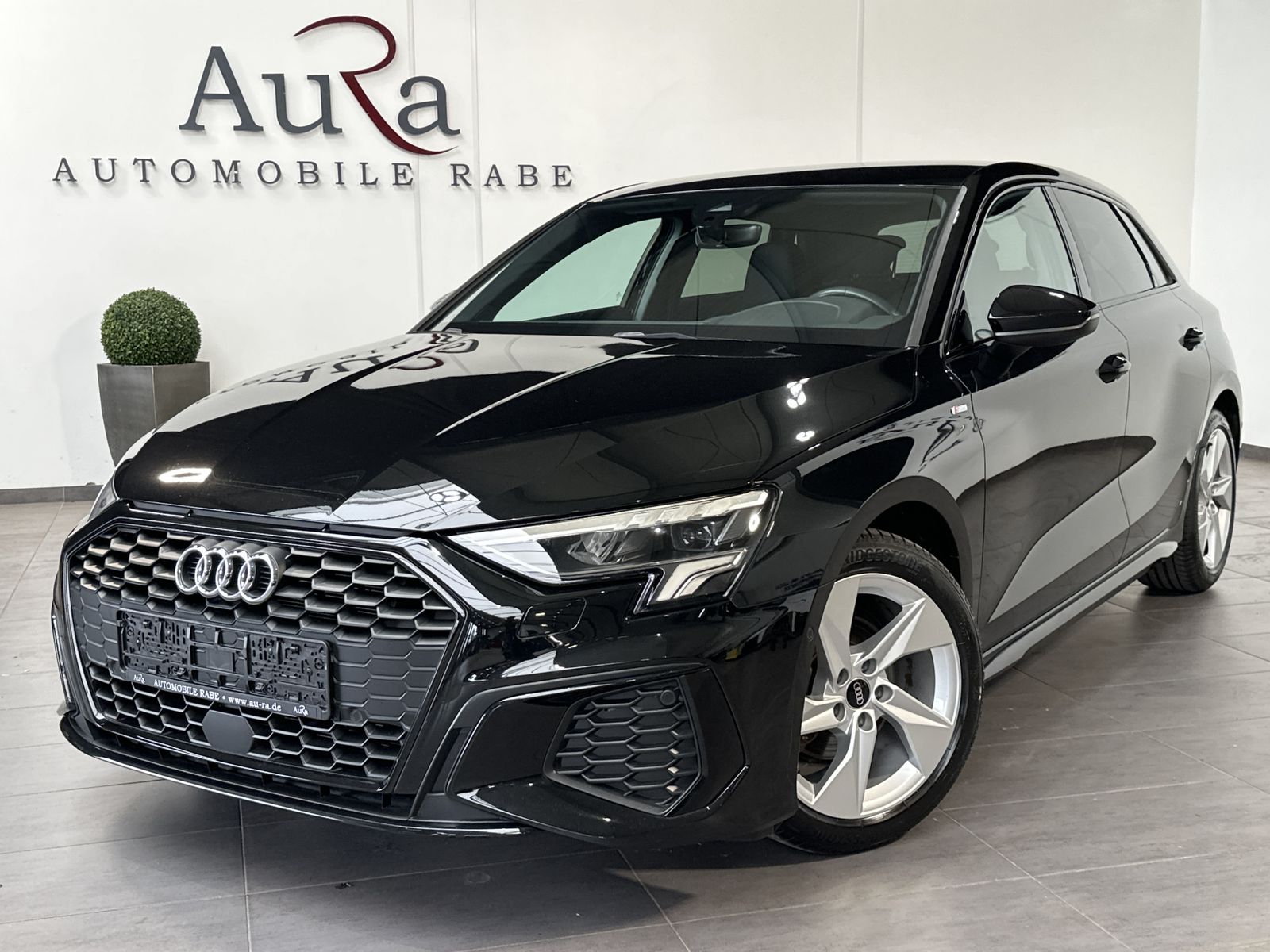 Audi A3 2022 г. Чёрный, пробег 48750 км