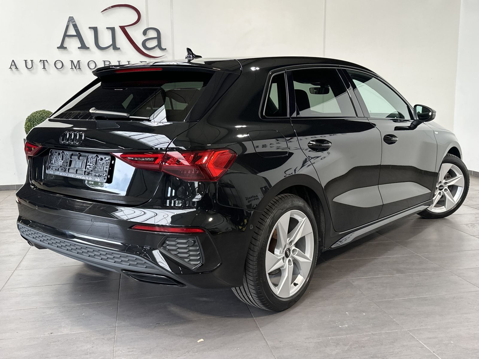 Audi A3 2022 г. Чёрный, пробег 48750 км