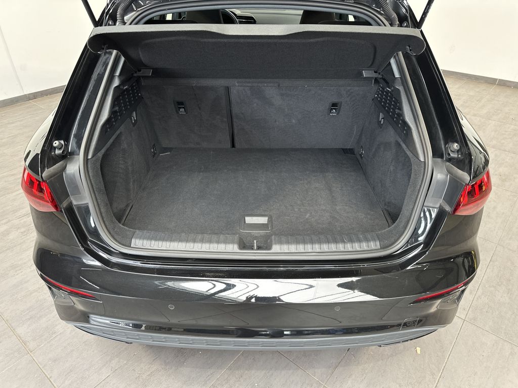 Audi A3 2022 г. Чёрный, пробег 48750 км