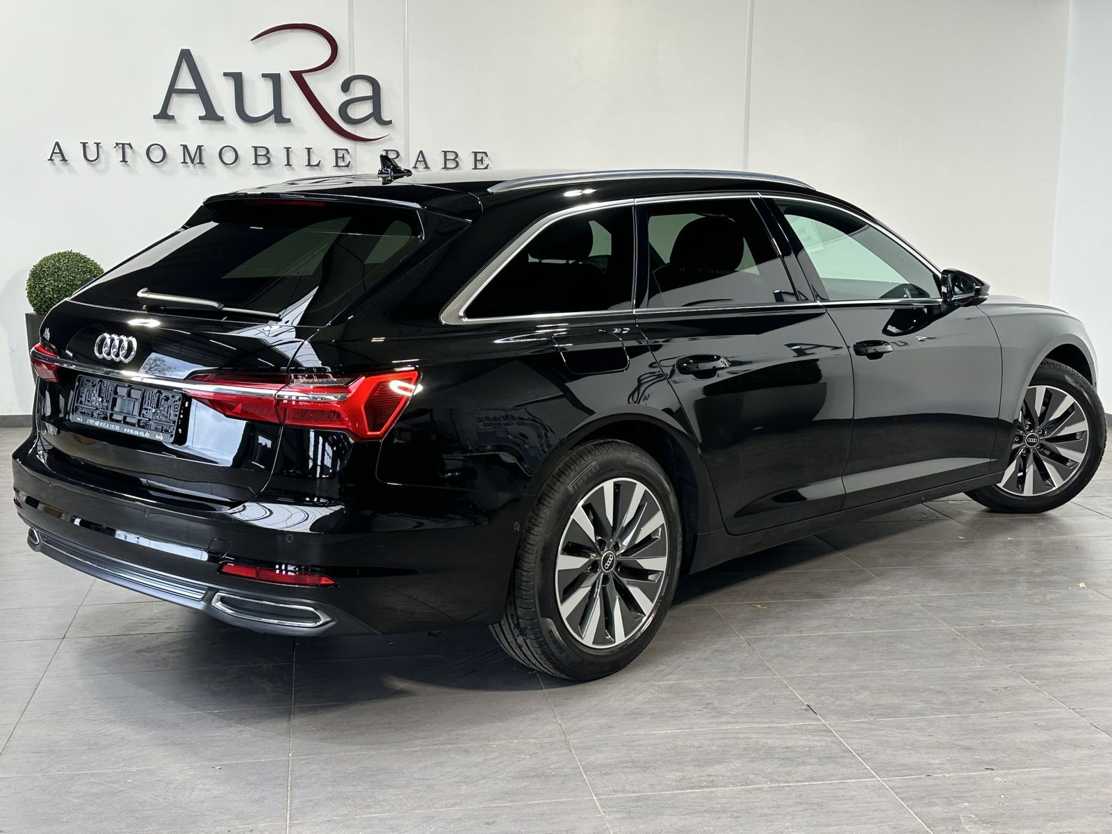 Audi A6 2022 г. Чёрный, пробег 59750 км