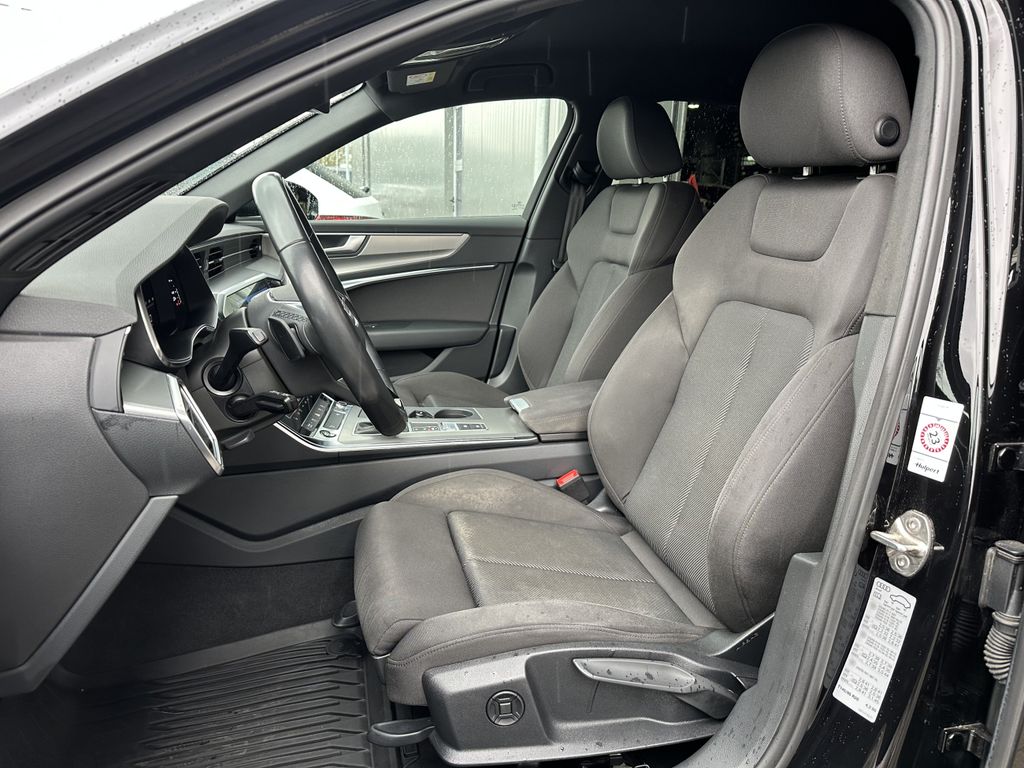 Audi A6 2022 г. Чёрный, пробег 59750 км