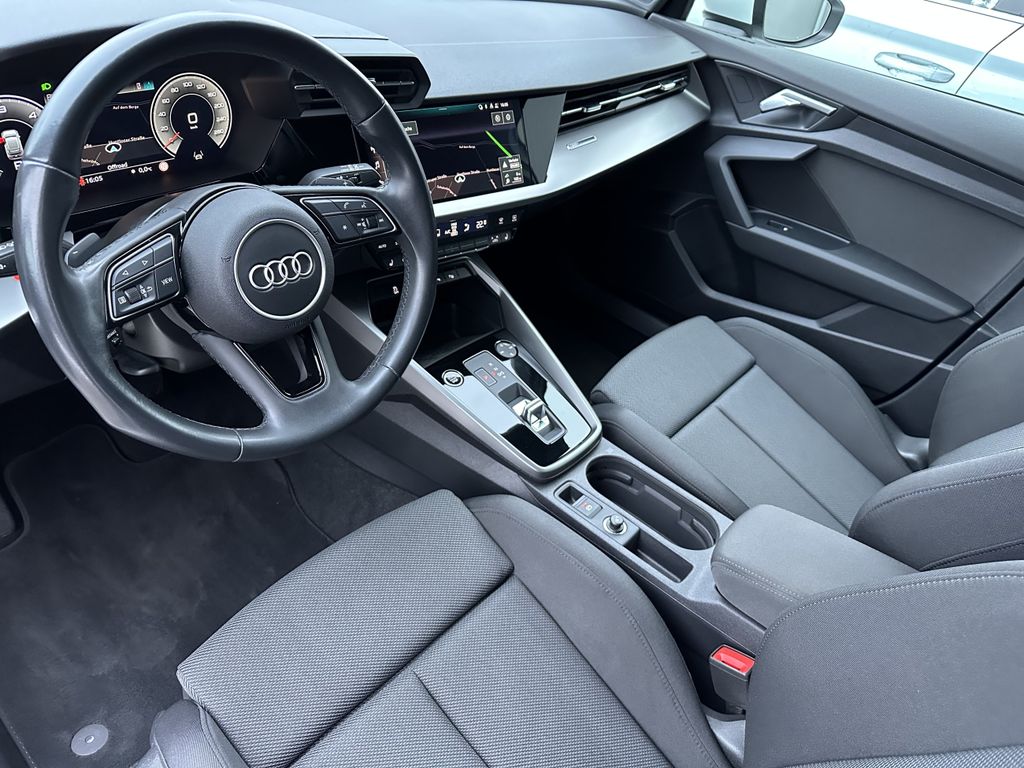 Audi A3 2023 г. Белый, пробег 54750 км