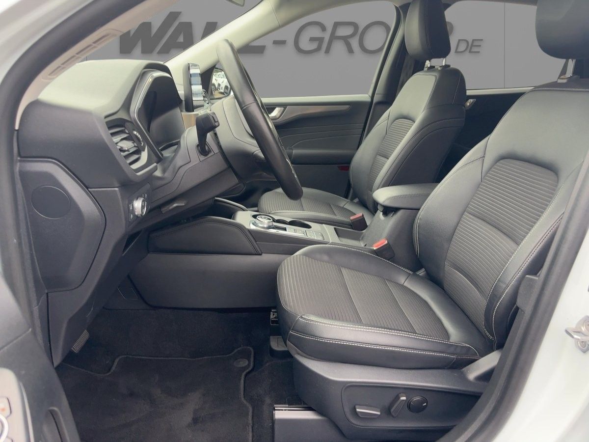 Ford Kuga 2022 г. Белый, пробег 40345 км