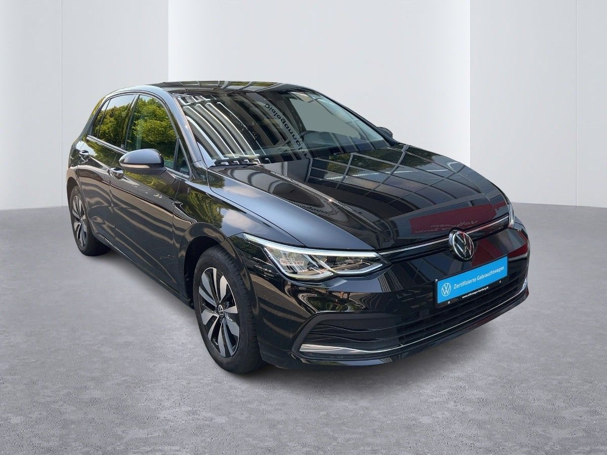 Volkswagen Golf 2024 г. Чёрный, пробег 15050 км