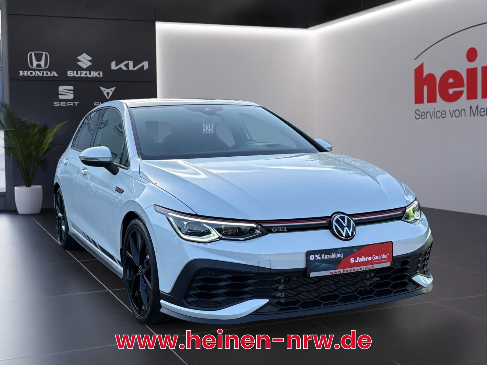 Volkswagen Golf 2022 г. Чёрный, пробег 22386 км