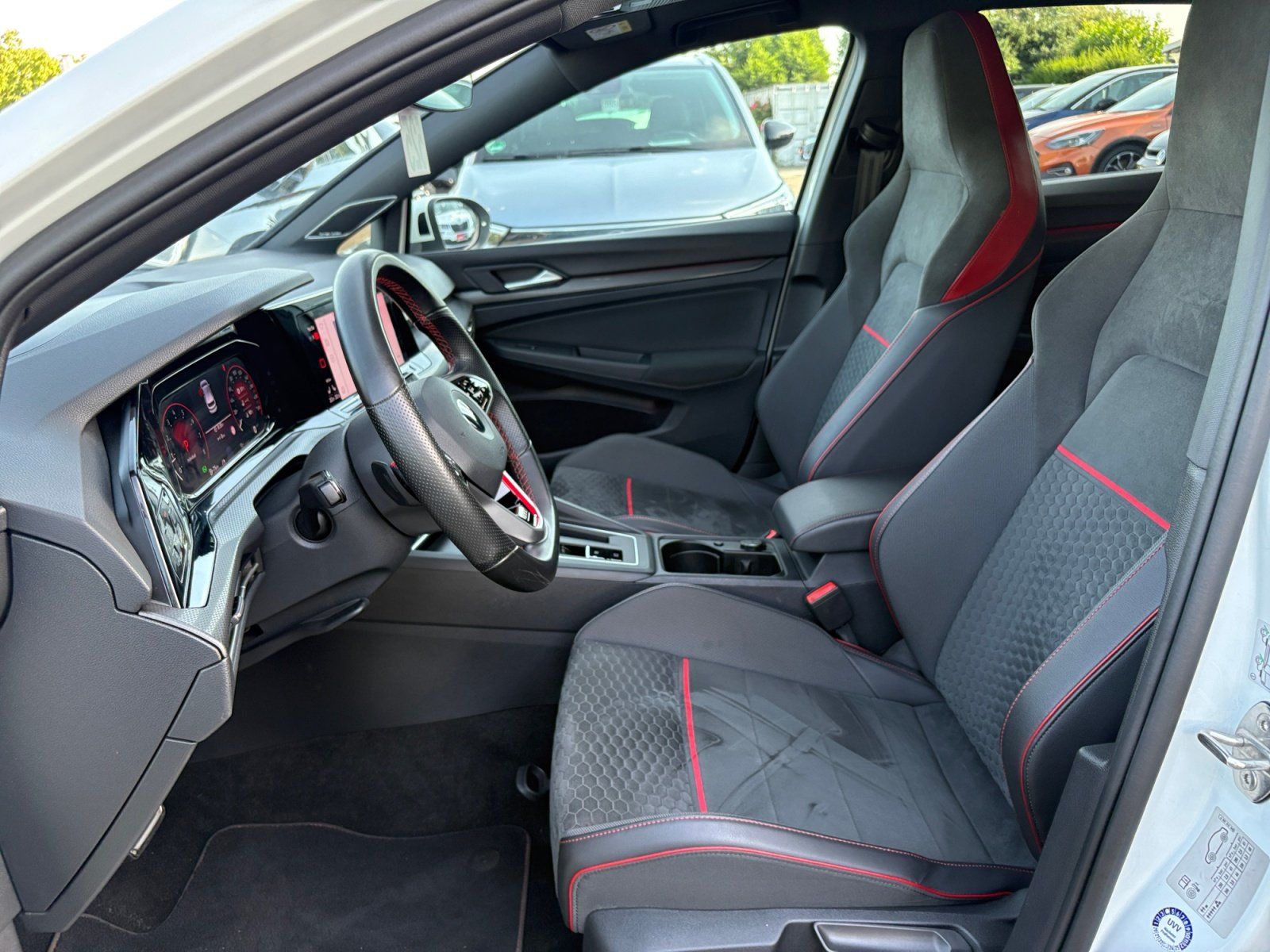 Volkswagen Golf 2022 г. Чёрный, пробег 22386 км
