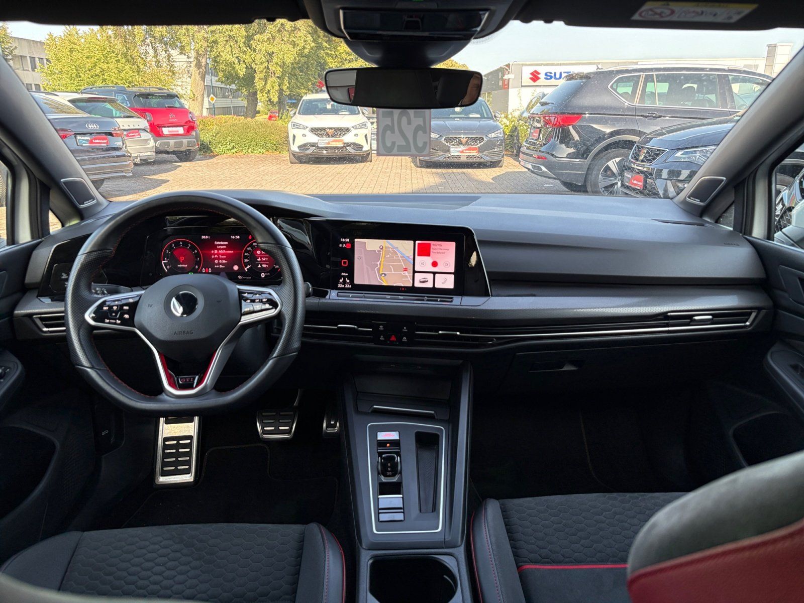Volkswagen Golf 2022 г. Чёрный, пробег 22386 км