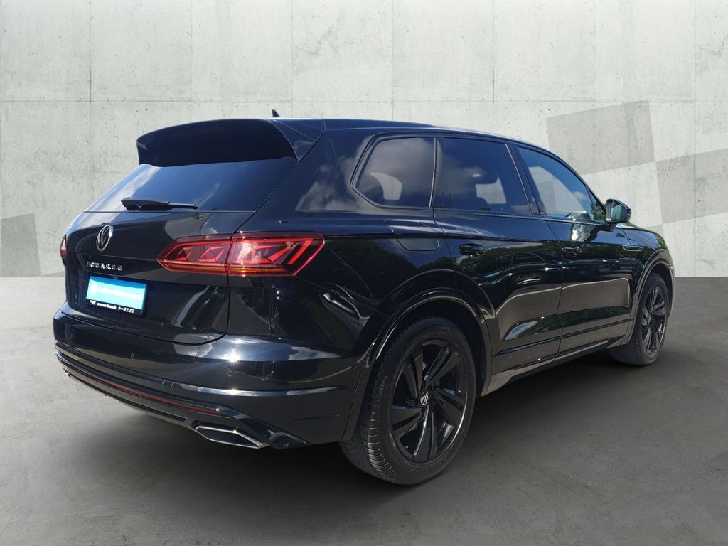 Volkswagen Touareg 2023 г. Чёрный, пробег 52348 км