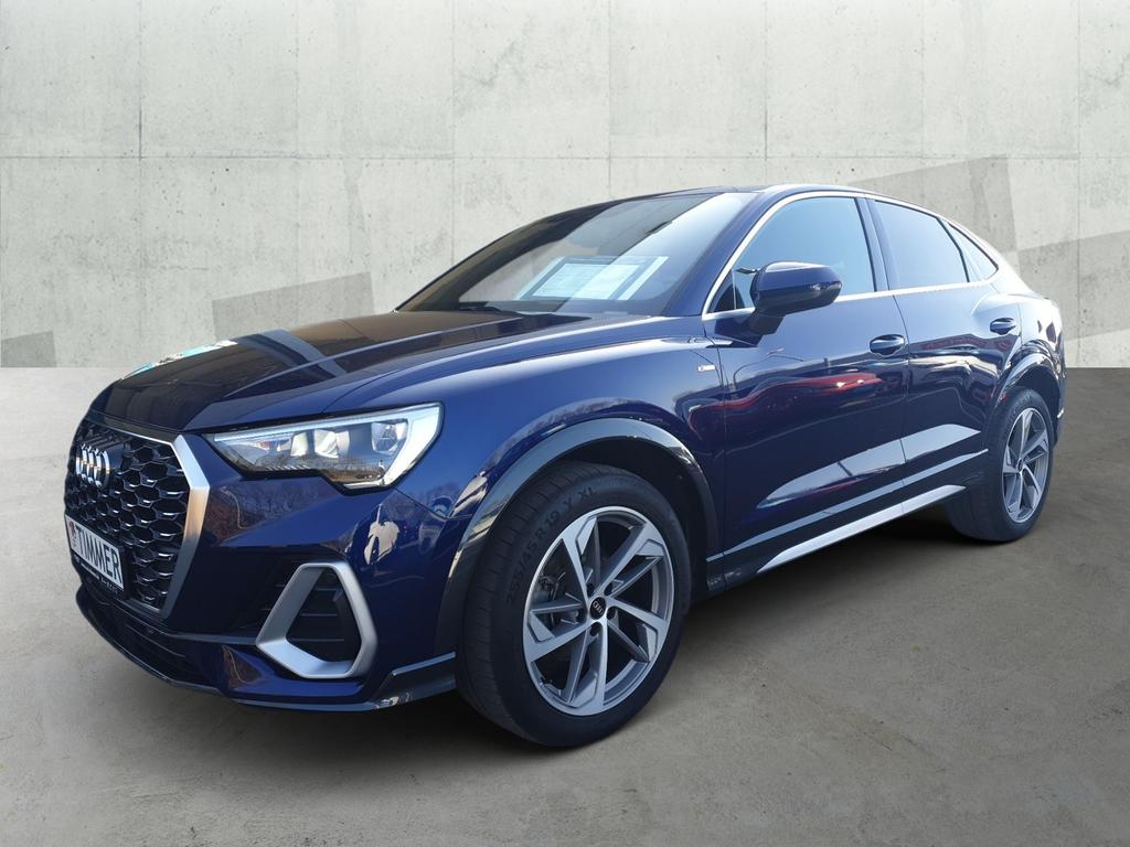 Audi Q3 2023 г. Синий, пробег 54069 км