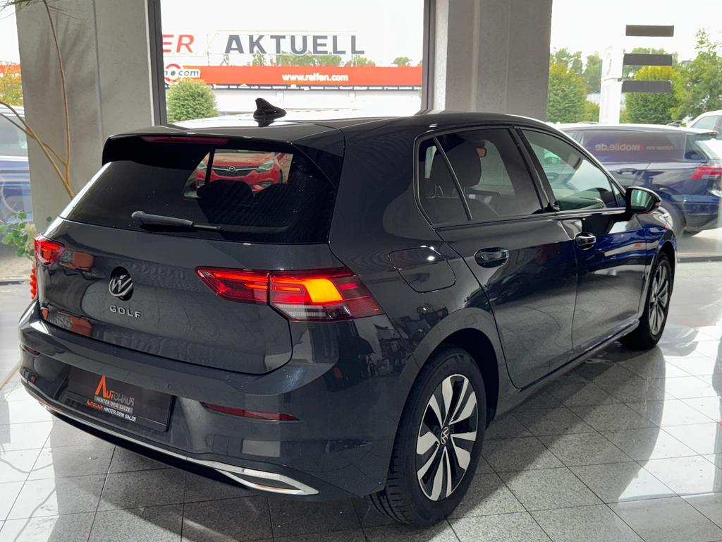Volkswagen Golf 2024 г. Серый, пробег 15577 км