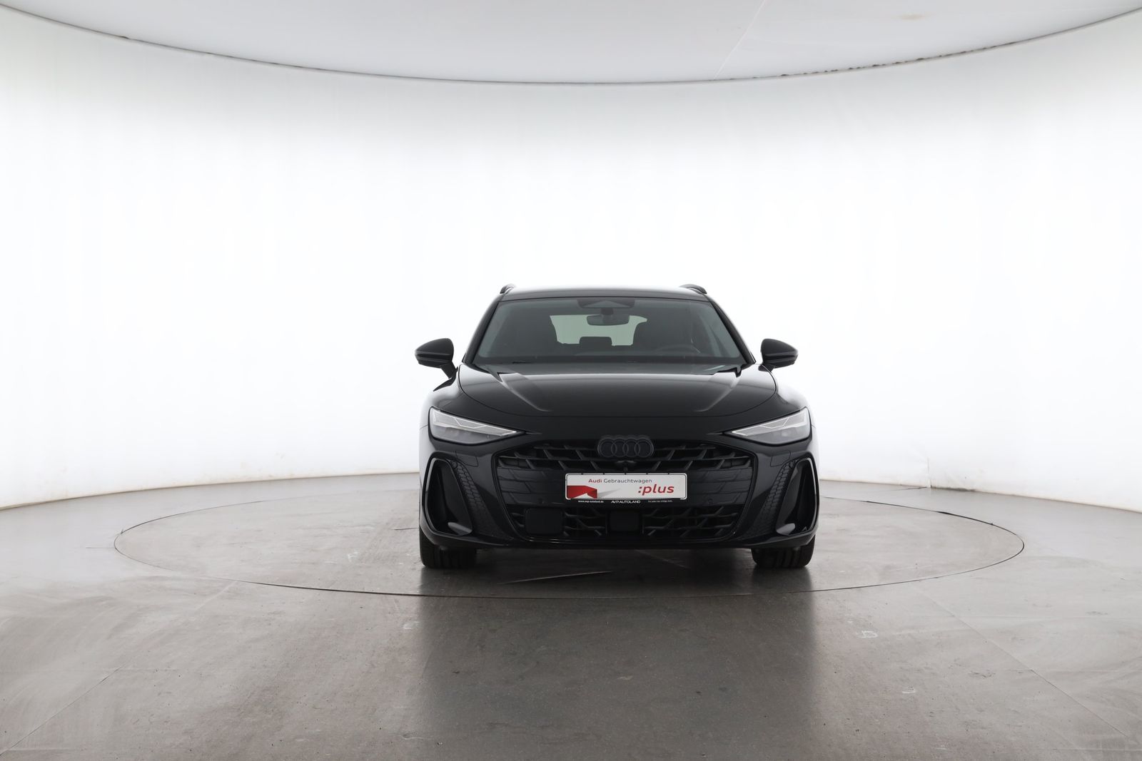 Audi A6 2025 г. Зелёный, пробег 31587 км