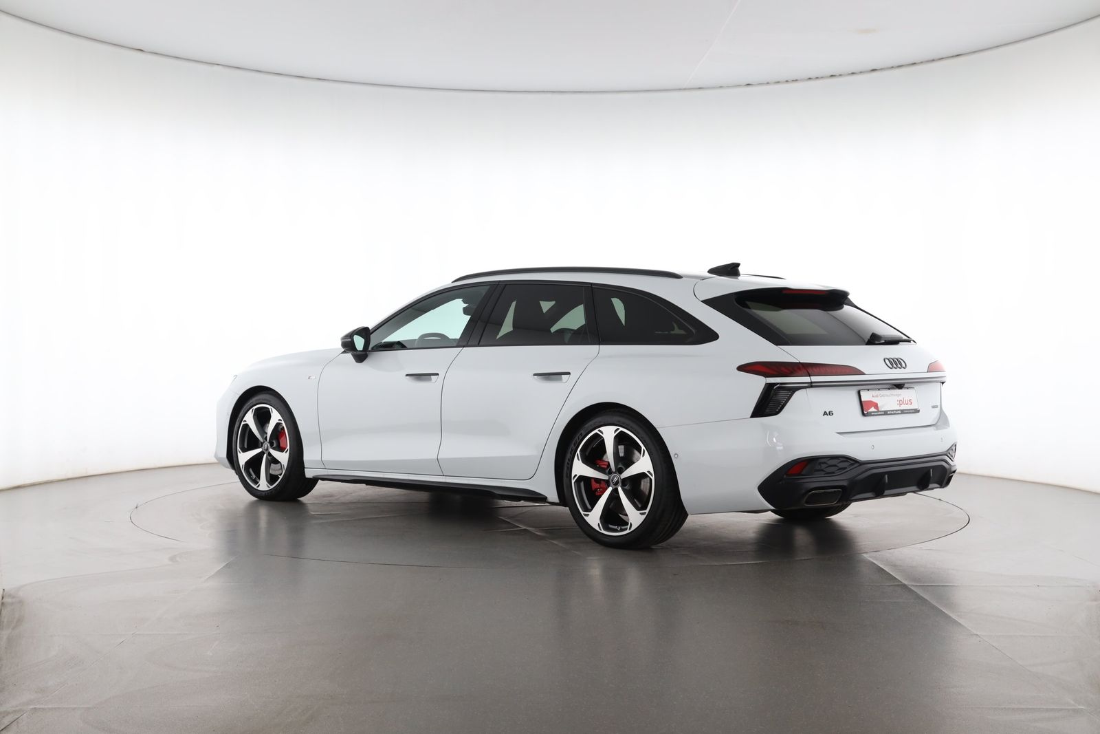 Audi A6 2025 г. Белый, пробег 24989 км