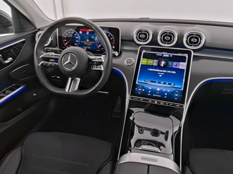 Mercedes-Benz C 200 2025 г. Чёрный, пробег 24387 км