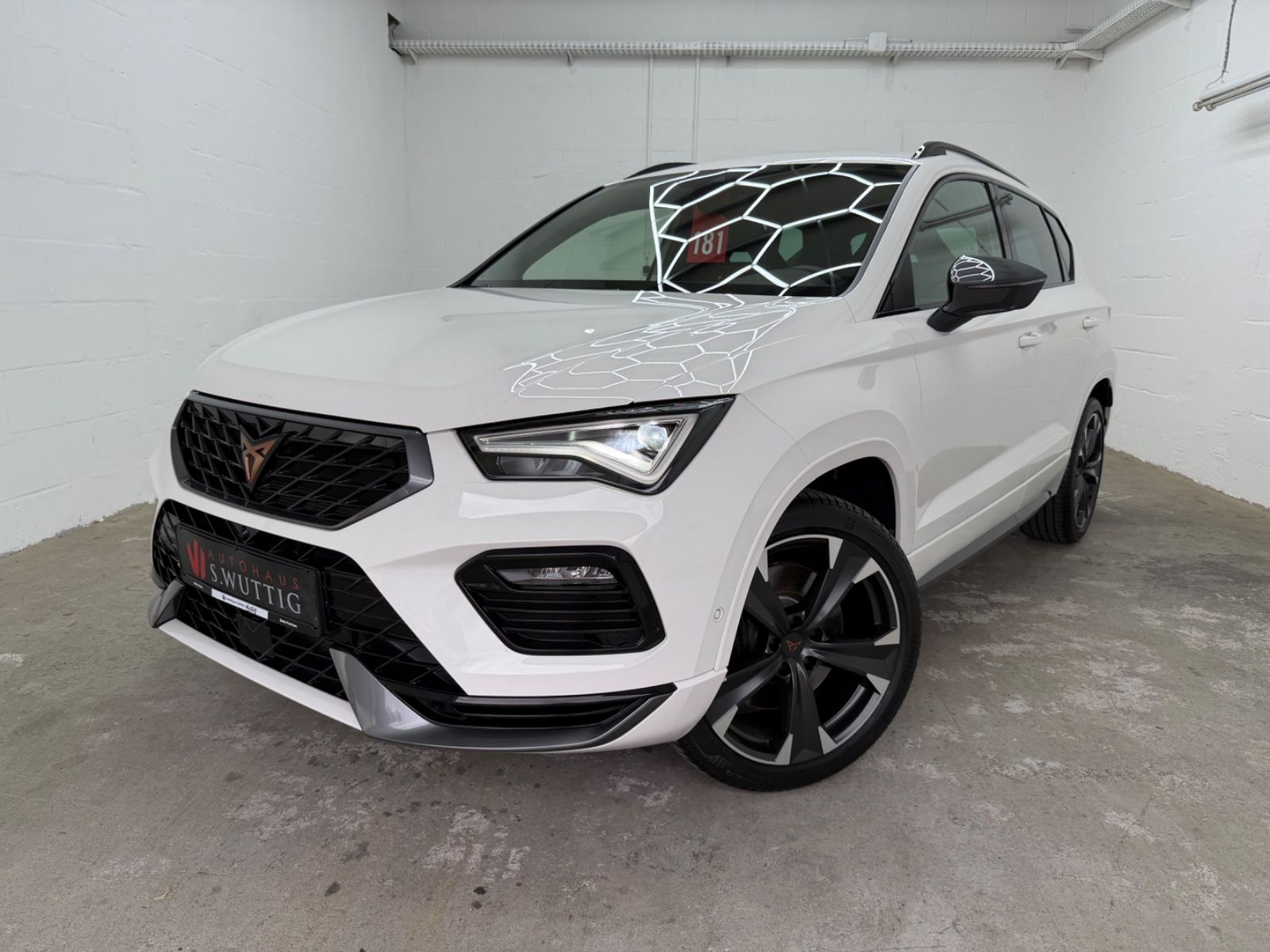 Cupra Ateca 2023 г. Белый, пробег 43000 км