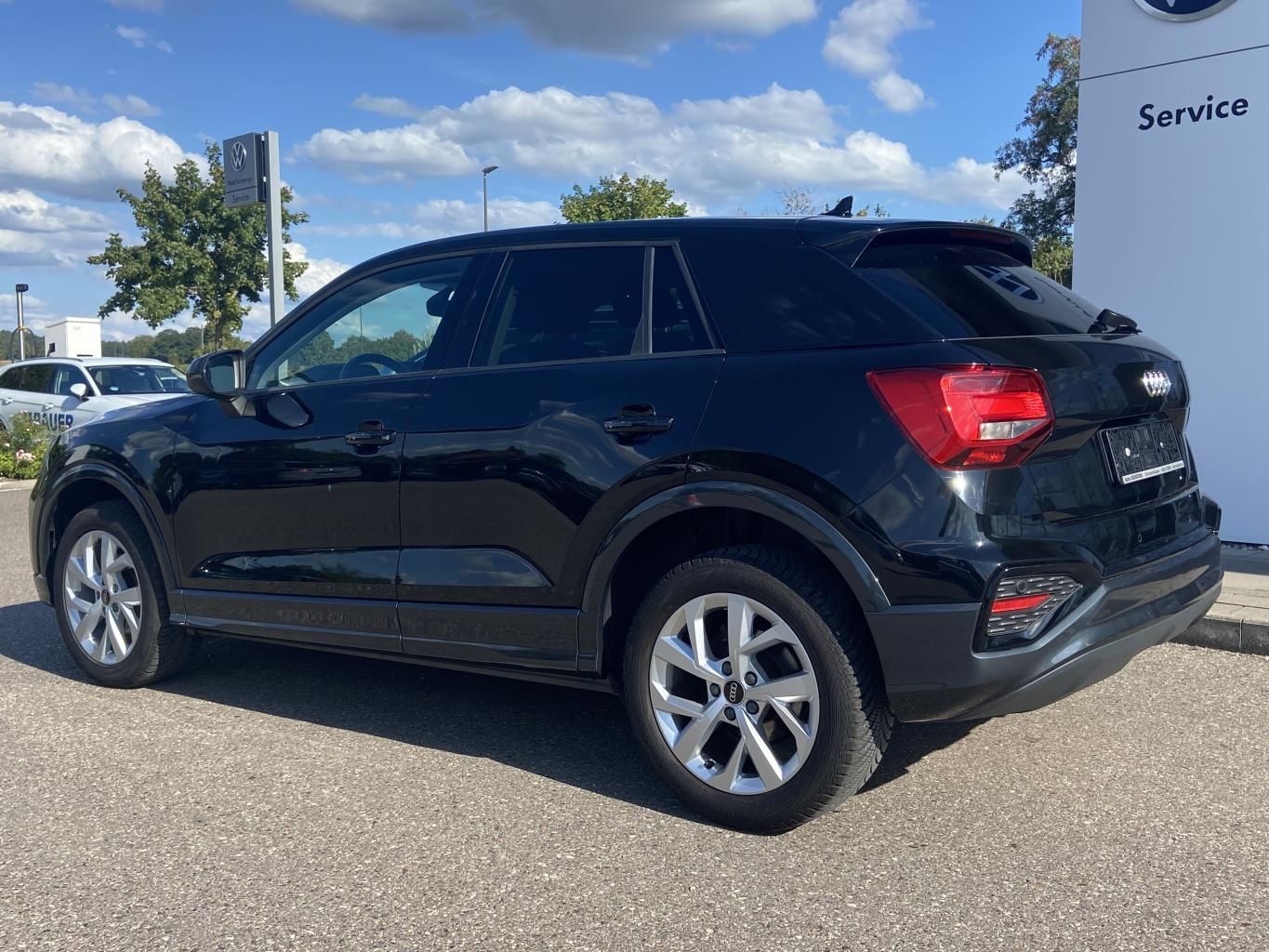 Audi Q2 2023 г. Чёрный, пробег 44695 км