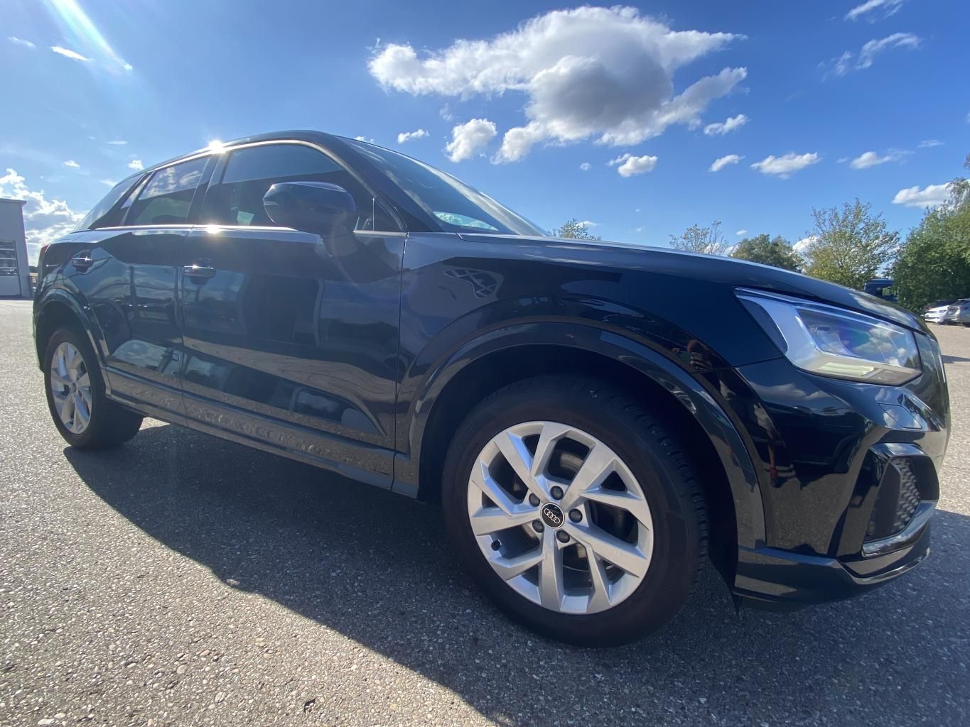 Audi Q2 2023 г. Чёрный, пробег 44695 км