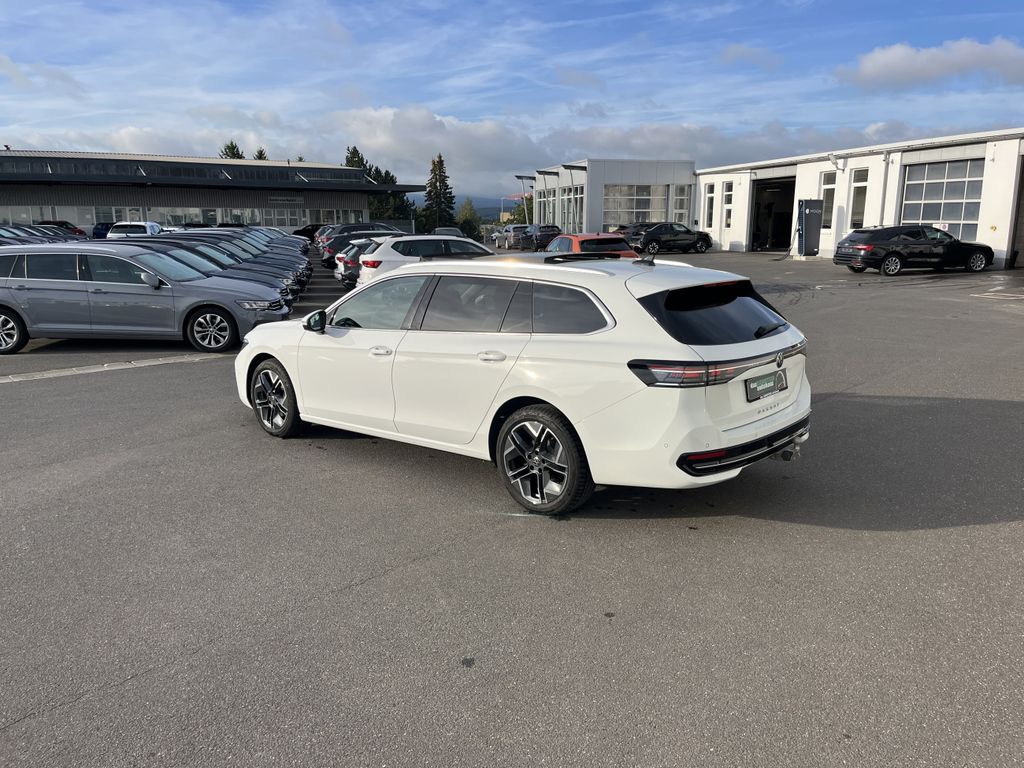 Volkswagen PASSAT VARIANT 2024 г. Белый, пробег 46832 км