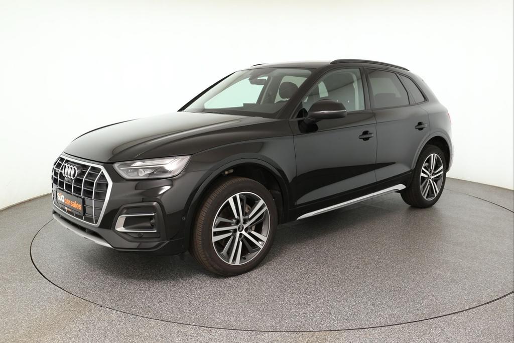 Audi Q5 2023 г. Чёрный, пробег 49290 км