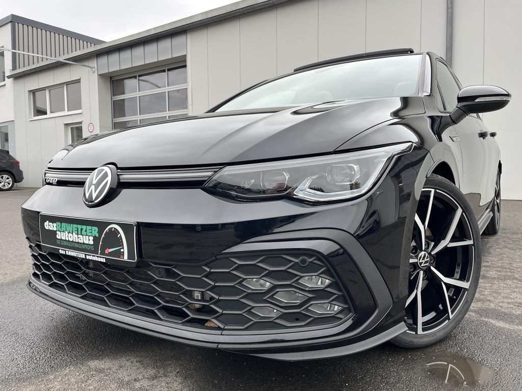 Volkswagen Golf 2023 г. Чёрный, пробег 22082 км