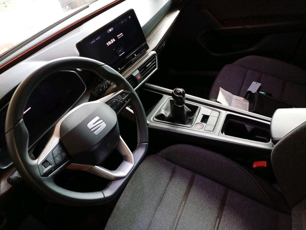 SEAT Leon 2021 г. Красный, пробег 51361 км