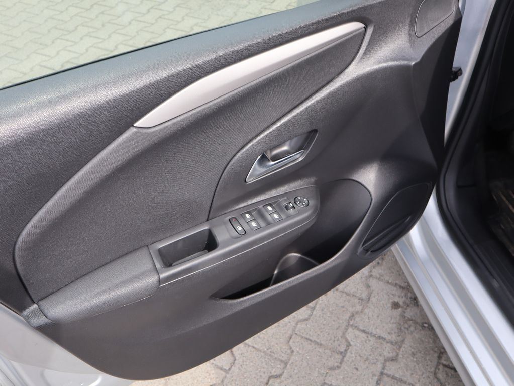 Opel Corsa 2022 г. Серебристый, пробег 28391 км