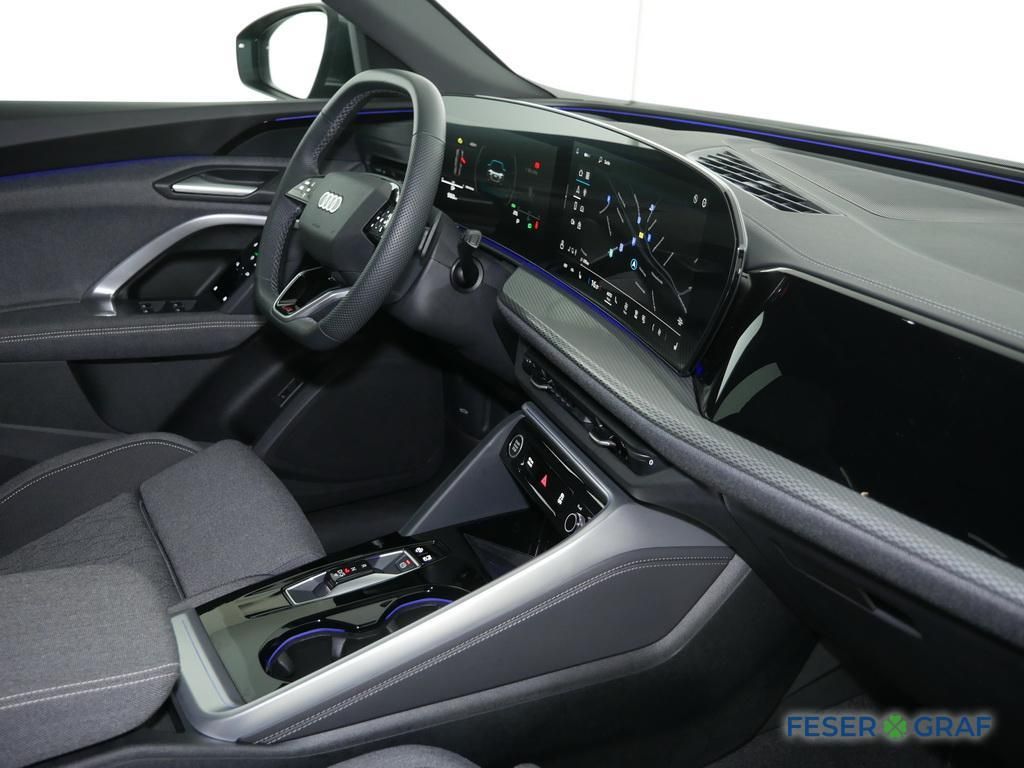 Audi Q5 2025 г. Серый, пробег 9181 км