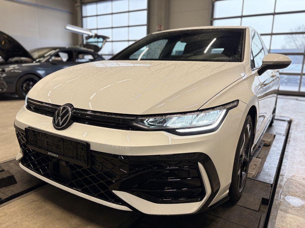 Volkswagen Golf 2025 г. Белый, пробег 28998 км
